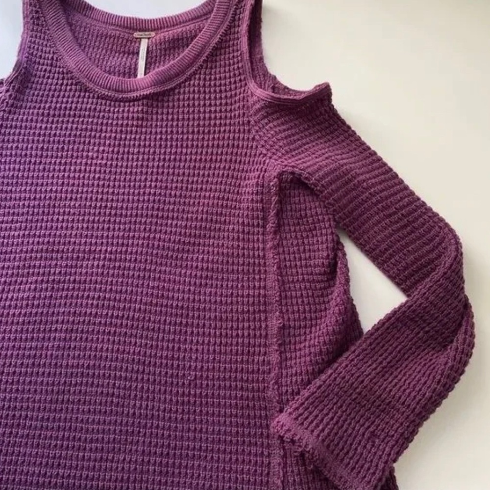 purple free people sunshine cold shoulder knit sweater / boho distressed XS